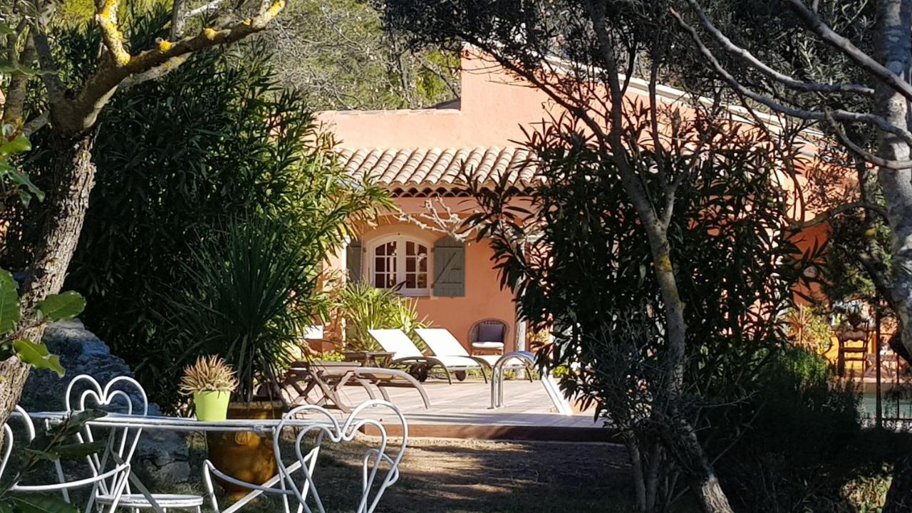 科蒂尼亚克Pierres Blanches住宿加早餐旅馆 外观 照片